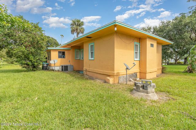 1632 Water Drive NE, Palm Bay, FL 32905