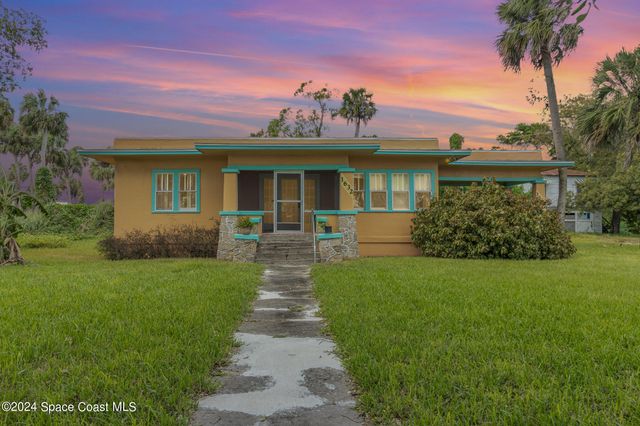 1632 Water Drive NE, Palm Bay, FL 32905