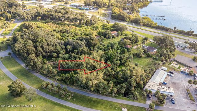 1632 Water Drive NE, Palm Bay, FL 32905