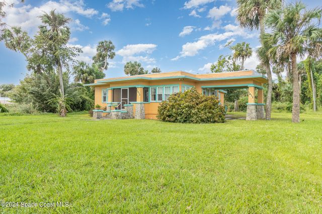 1632 Water Drive NE, Palm Bay, FL 32905