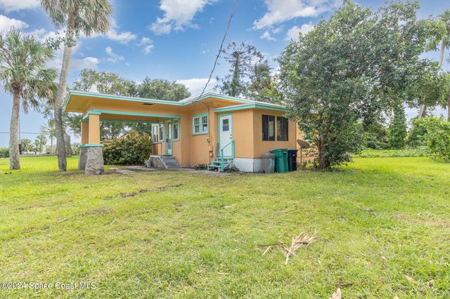 1632 Water Drive NE, Palm Bay, FL 32905