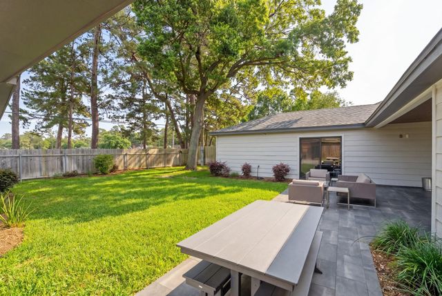 842 W Forest Drive, Houston, TX 77079