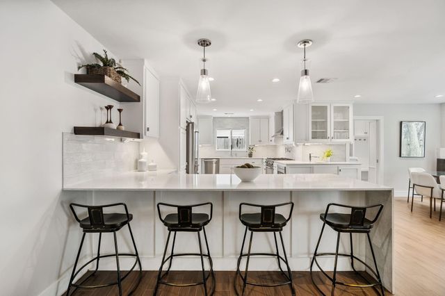 842 W Forest Drive, Houston, TX 77079