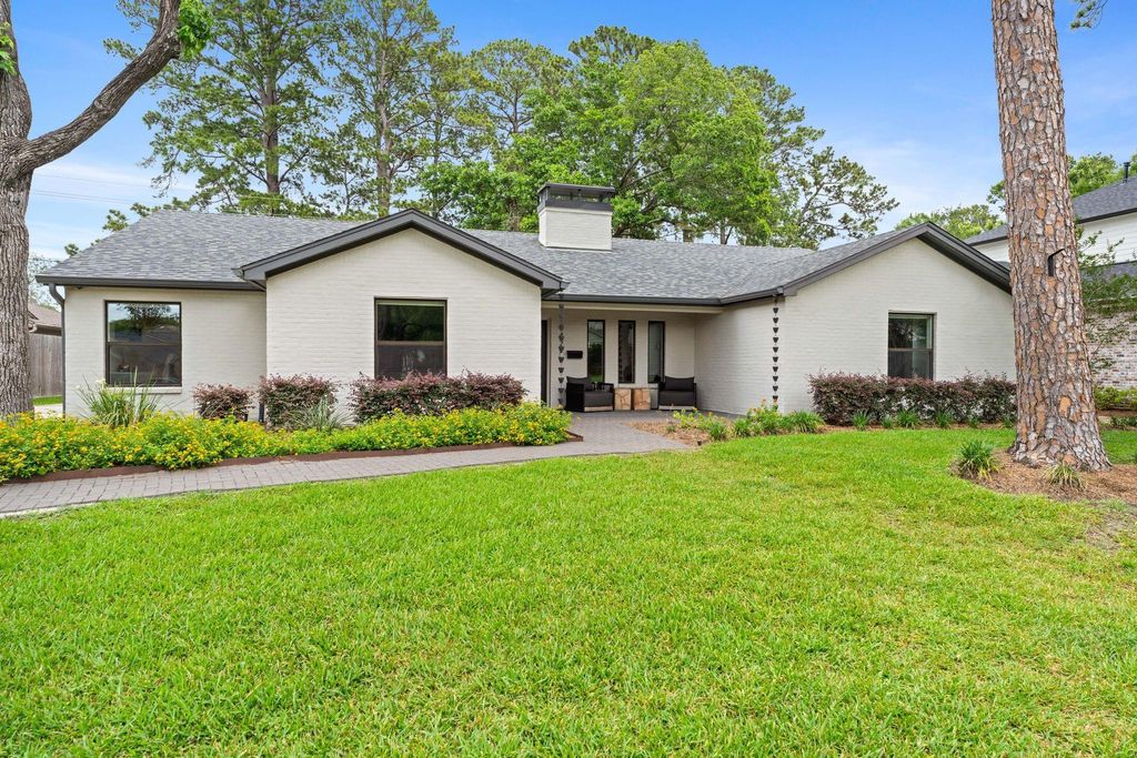842 W Forest Drive, Houston, TX 77079