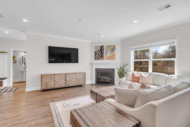 2156 Leopold Street, Johns Island, SC 29455