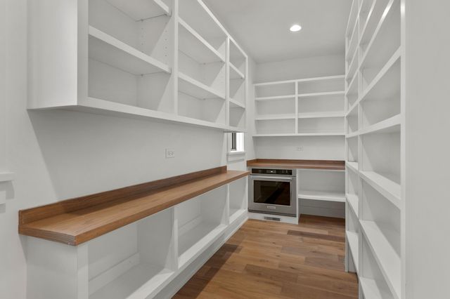 10025 Switch Grass Lane, St. John, IN 46373