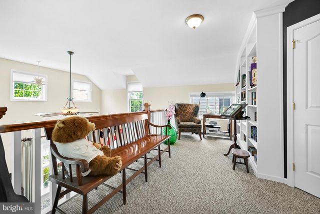 1066 CAMBRIDGE DR, Manheim, PA 17545