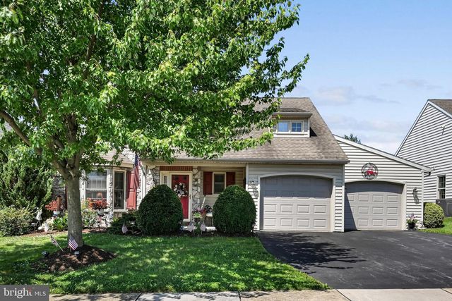1066 CAMBRIDGE DR, Manheim, PA 17545