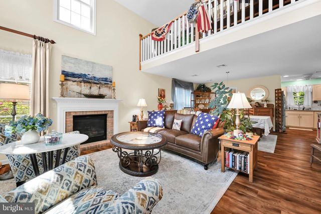 1066 CAMBRIDGE DR, Manheim, PA 17545