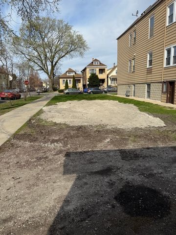 4557 S Francisco Avenue, Chicago, IL 60632