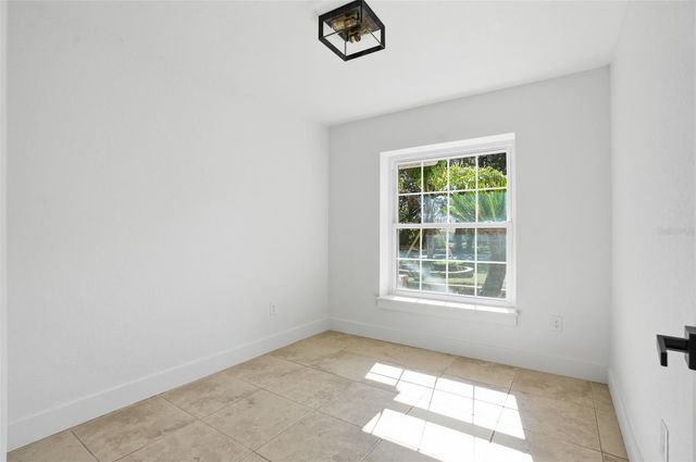 5089 WESTLAKE BOULEVARD, Dade City, FL 33523