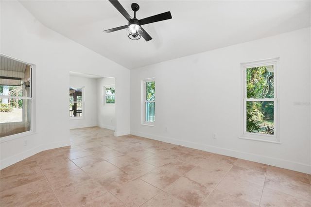 5089 WESTLAKE BOULEVARD, Dade City, FL 33523