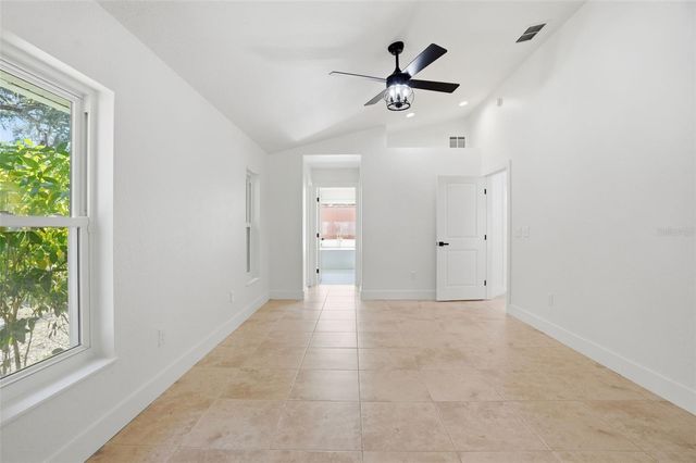 5089 WESTLAKE BOULEVARD, Dade City, FL 33523