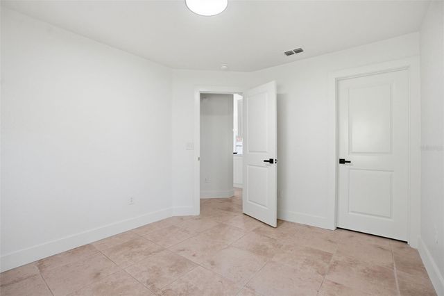 5089 WESTLAKE BOULEVARD, Dade City, FL 33523