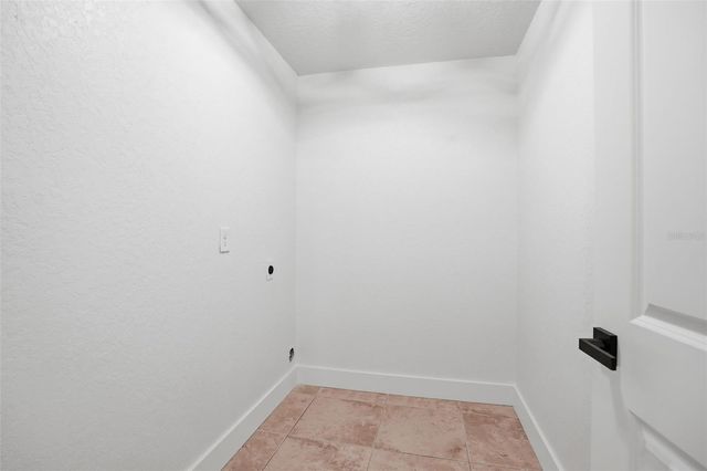 5089 WESTLAKE BOULEVARD, Dade City, FL 33523