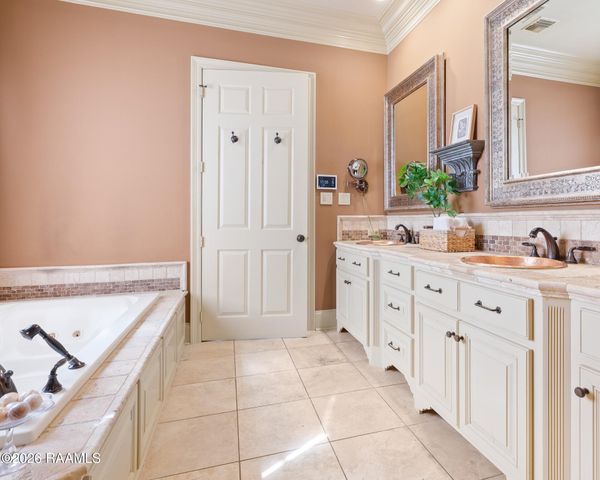 203 Greystone Place, Lafayette, LA 70503