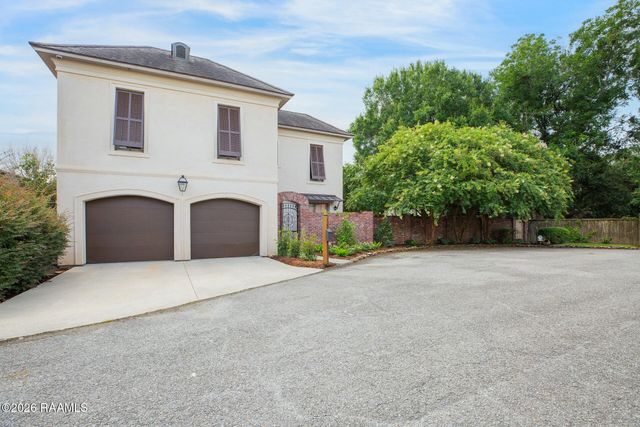 203 Greystone Place, Lafayette, LA 70503