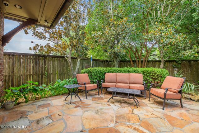 203 Greystone Place, Lafayette, LA 70503