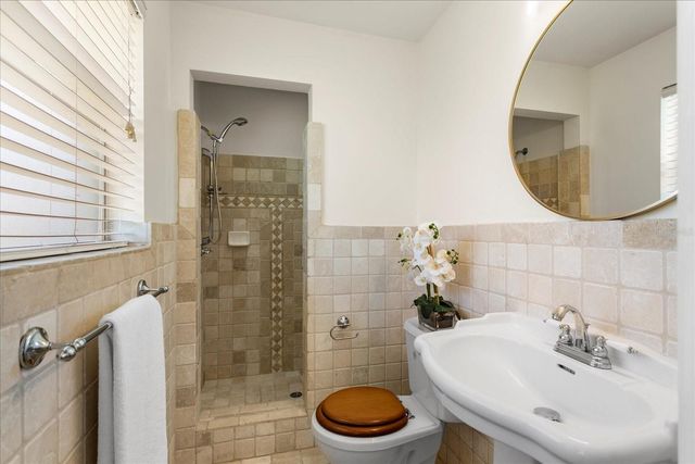 105 JOHN ANDERSON DRIVE, Ormond Beach, FL 32176