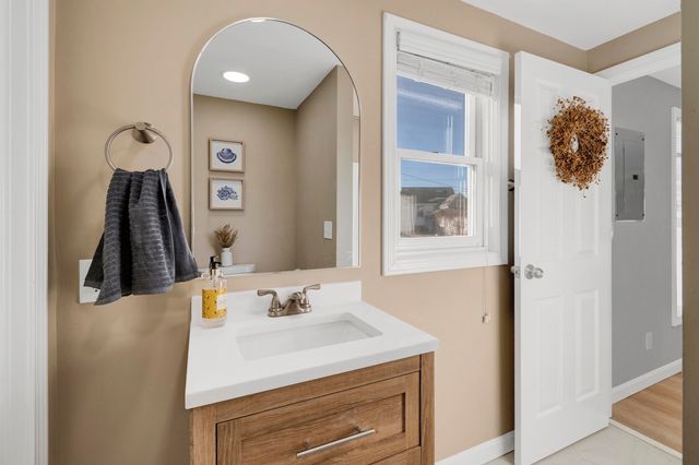 9A N Street, Hampton, NH 03842