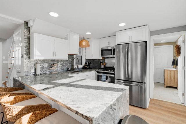 9A N Street, Hampton, NH 03842