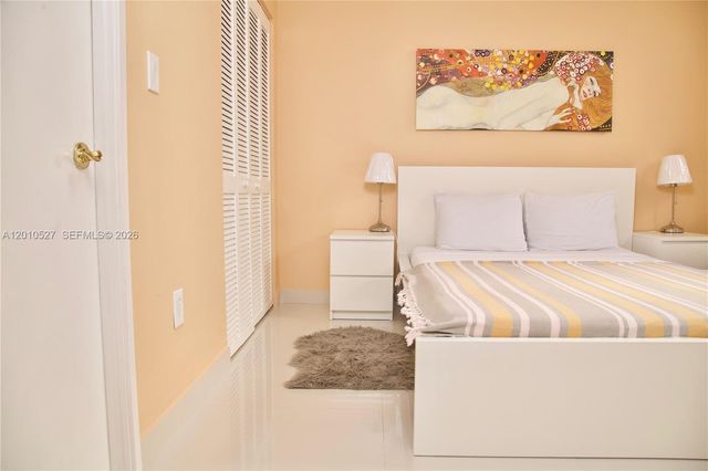 210 174th St 1107, Sunny Isles Beach, FL 33160