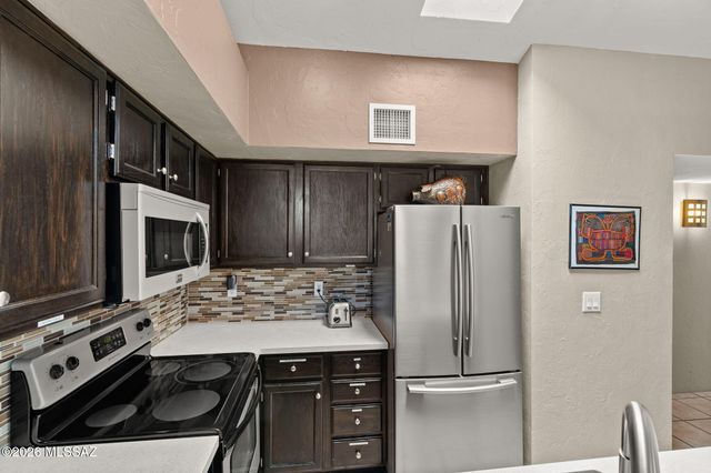 6357 N Willowbrook Drive, Tucson, AZ 85704