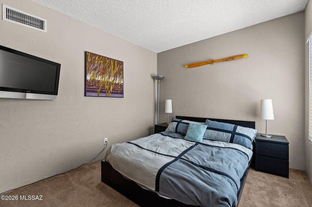 6357 N Willowbrook Drive, Tucson, AZ 85704