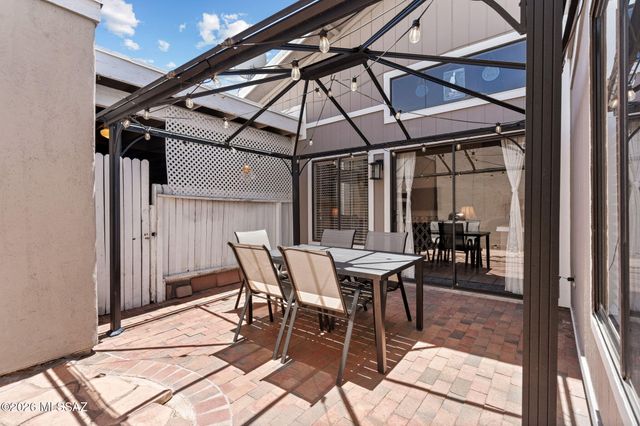 6357 N Willowbrook Drive, Tucson, AZ 85704