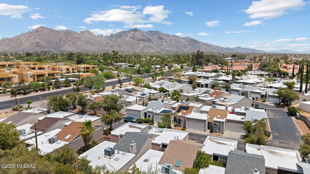 6357 N Willowbrook Drive, Tucson, AZ 85704