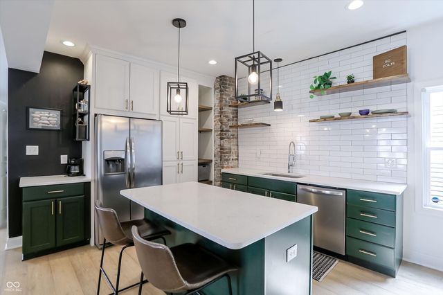 1306 S East Street, Indianapolis, IN 46225