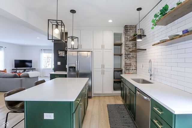 1306 S East Street, Indianapolis, IN 46225