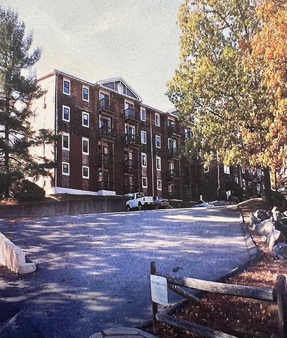 1190 Charles Street 14, North Providence, RI 02904