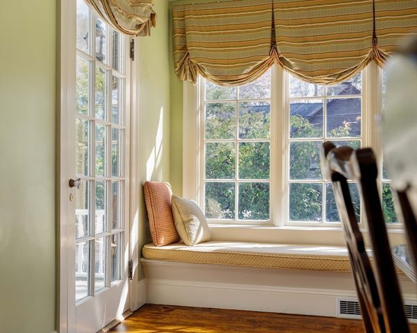 10 Rangeley Road, Winchester, MA 01890