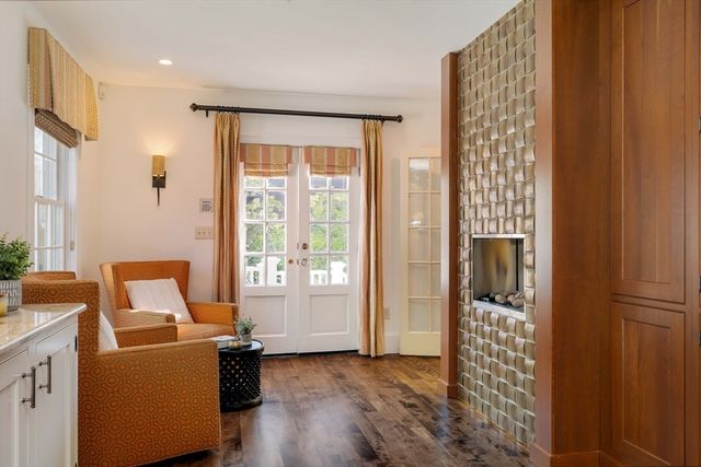 10 Rangeley Road, Winchester, MA 01890