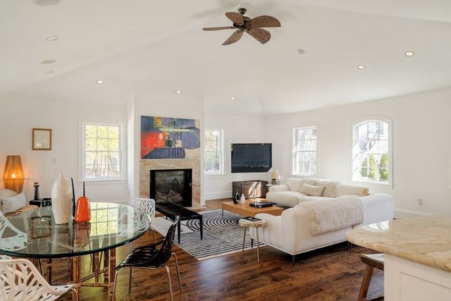 10 Rangeley Road, Winchester, MA 01890