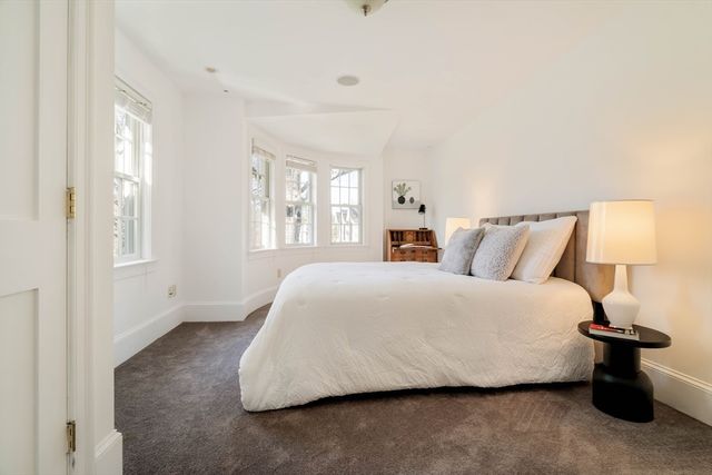 10 Rangeley Road, Winchester, MA 01890