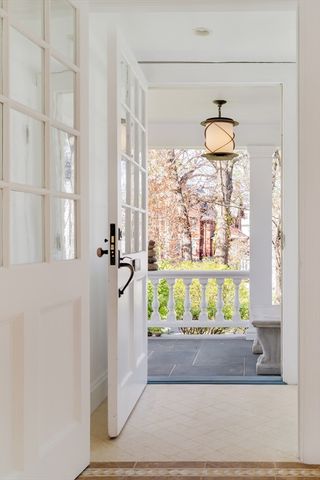 10 Rangeley Road, Winchester, MA 01890