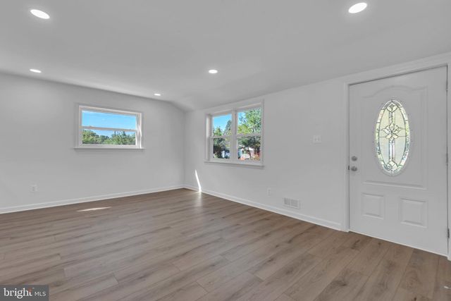 12805 HATHAWAY DR, Silver Spring, MD 20906