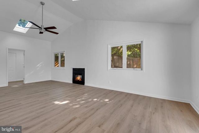 12805 HATHAWAY DR, Silver Spring, MD 20906