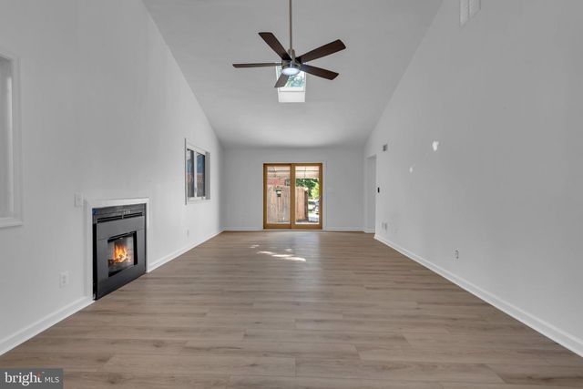 12805 HATHAWAY DR, Silver Spring, MD 20906