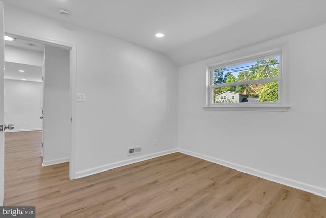 12805 HATHAWAY DR, Silver Spring, MD 20906