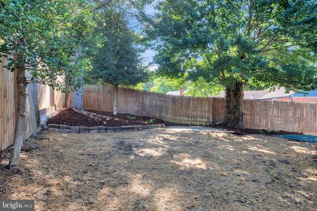 12805 HATHAWAY DR, Silver Spring, MD 20906