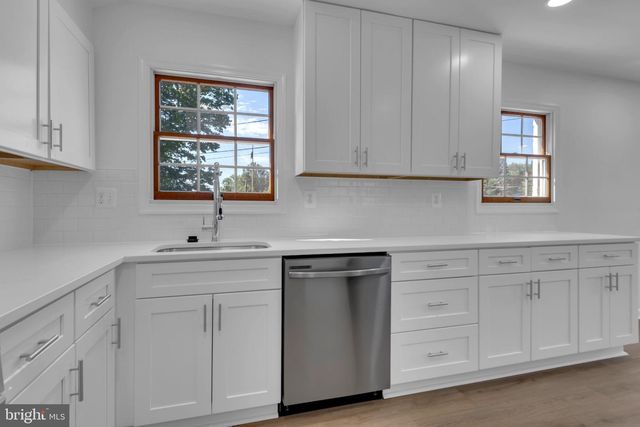 12805 HATHAWAY DR, Silver Spring, MD 20906