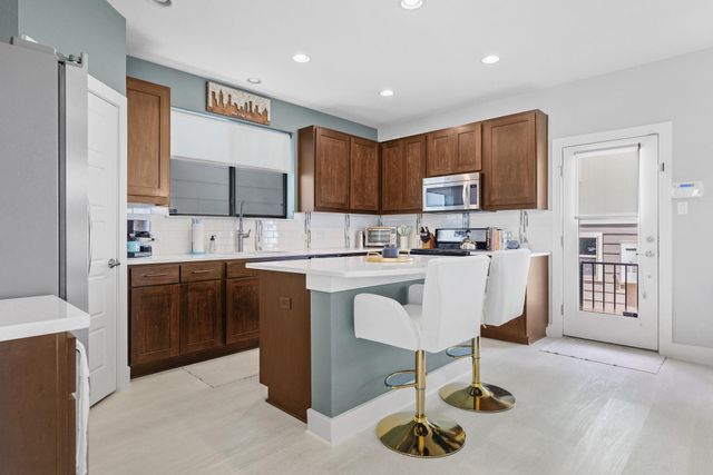 1820 Carlson DR 43C, Austin, TX 78741