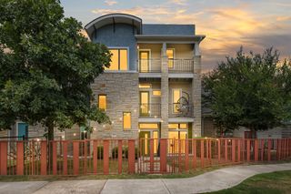 1820 Carlson DR 43C, Austin, TX 78741