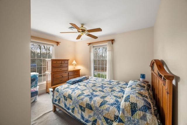 332 Division Rd, Dartmouth, MA 02748