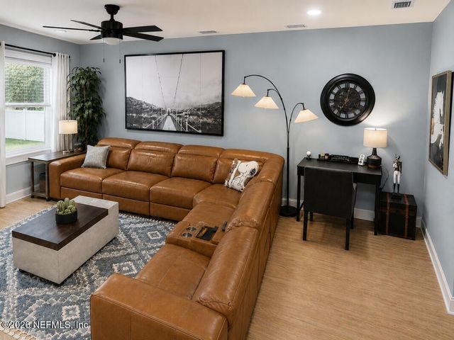 12968 HOLSINGER Boulevard, Jacksonville, FL 32256