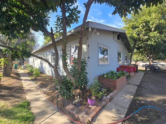 5985 Monterey Road, Gilroy, CA 95020