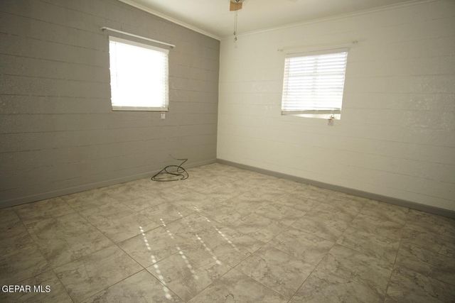 8300 Mount Everest Drive, El Paso, TX 79904